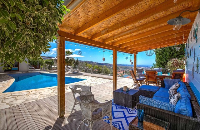 A stone built single storey villa that sleeps 6 guests in 3 bedrooms/amazing sea views