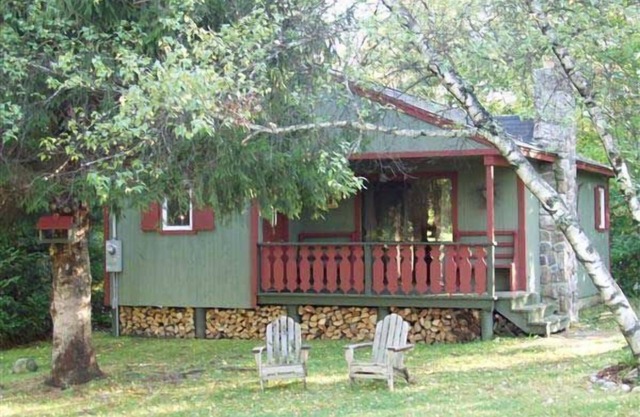 A STORYBOOK COTTAGE!