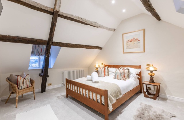 A stunning 17th Century three-storey terraced cottage.