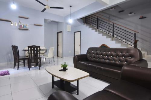 A Stylish 4BR Home with Private Pool