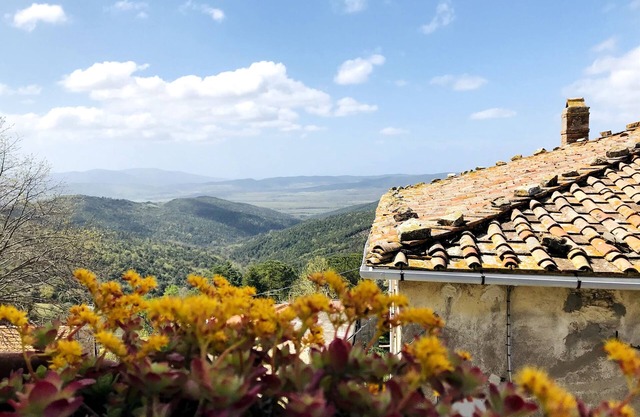 A Timeless and Cozy Mansion. in the heart of Tuscany!