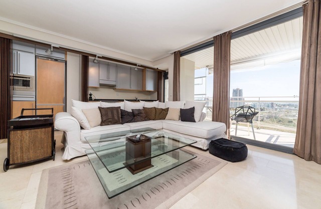 A (VA010) TH Oceanográfico.