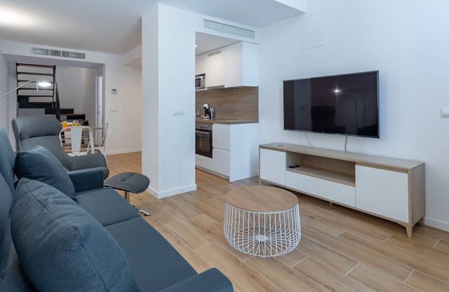 A (VA067) TH Alameda suites loft 12