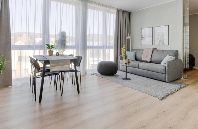 Aalen Reichsstädter Str | One-Bedroom Suite L