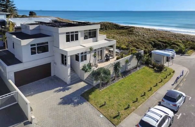 Absolute Beachfront