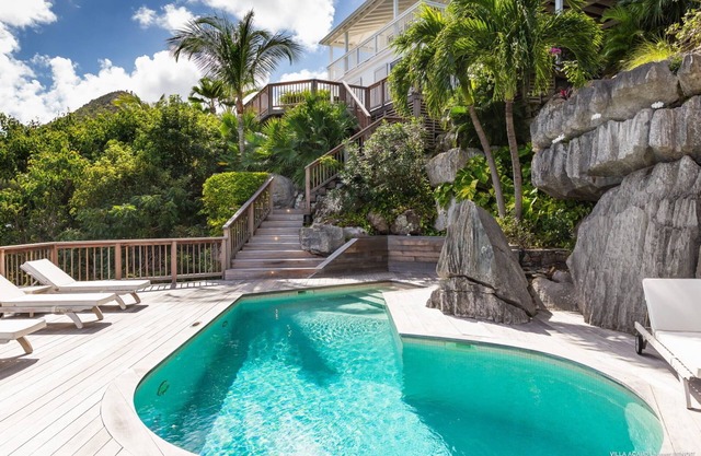 Acai (2/3 Rooms) Luxury villa