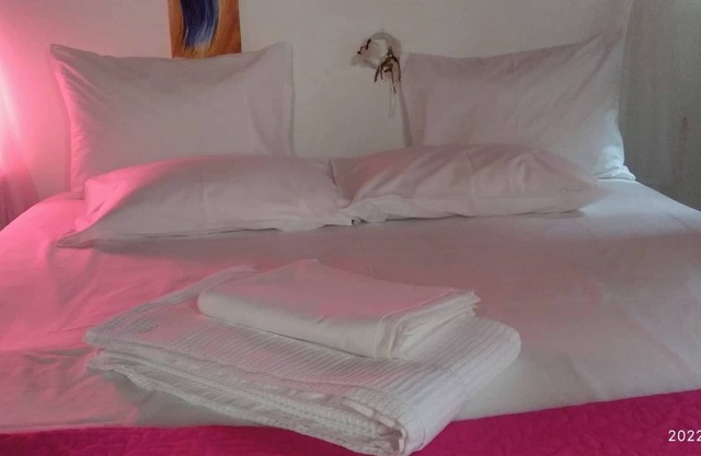 Accommodation with a balcony and BBQ garden, located 200m from the beach