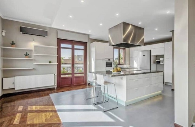 Acropolis Noir Penthousenn