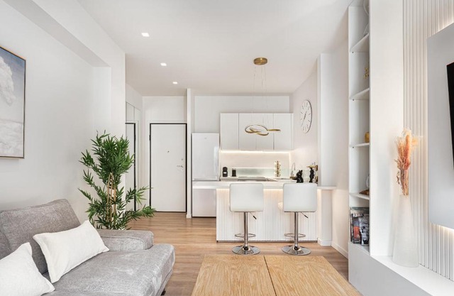 Acropolis Sherlock Residence