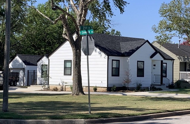 Across the street from Expo Center Fairgrounds-3 bedrooms, 3 bathrooms, Sleeps 8