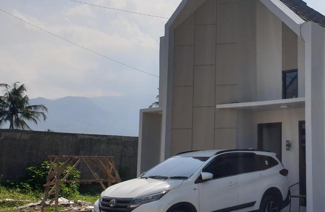 Adinda Syariah B 09 Paseban ke 3