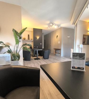 Adonis Lyon Est Hôtel Artys