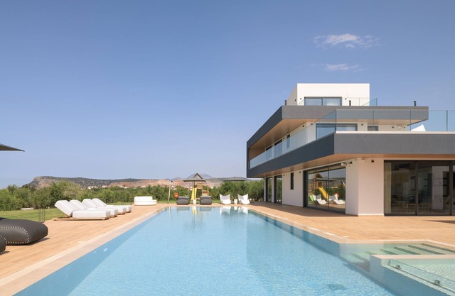 Aesthea Exclusive Villa, boasting two Pools