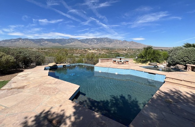 Affordable Luxury Desert Oasis with expansive Mt Graham views