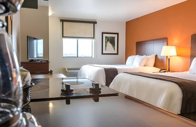 Affordable Stay Perfect for Business Travelers Visiting Wixom - 4 Units!