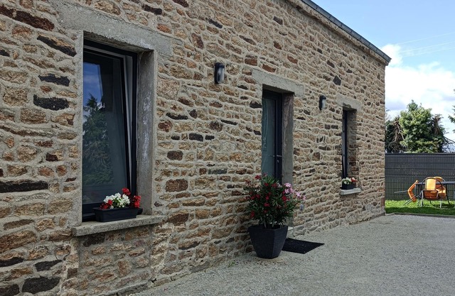 Agréable Maison à la Campagne Proche de la Ville