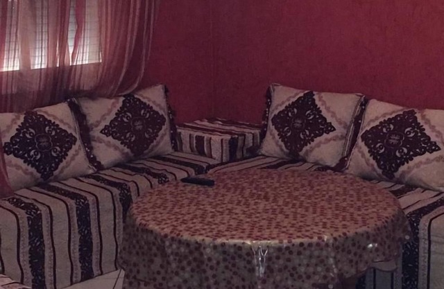 Air-conditioned apartment without elevator with all comfort in town