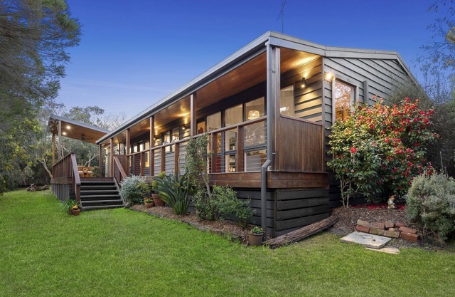 Aireys Beach Sanctuary - 5 min walk to the beach