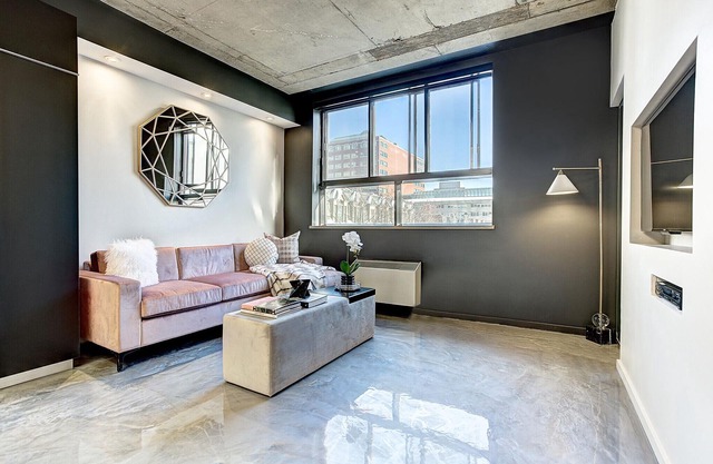 Airy Apartment with All Amenities