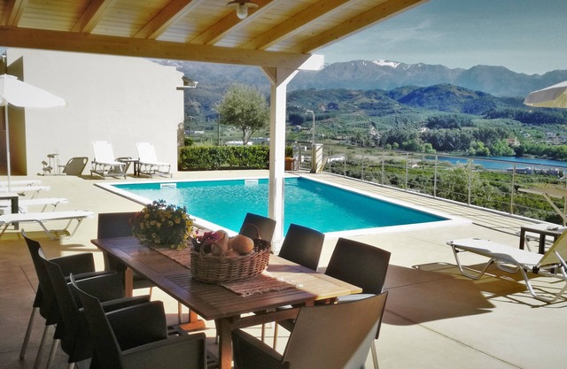 Aksos suites Accessible Accommodation