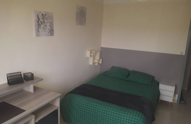 Ales from above (11th floor apartment)