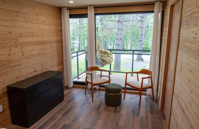 Algonquin's Edge Resort | Waterview 4