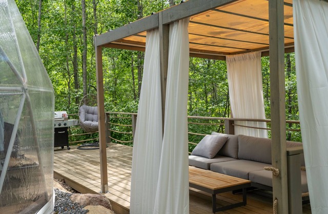 Algonquin's Edge Resort | Dome 3