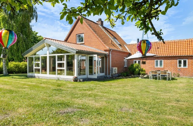 "Alisa" - 2.5km from the sea by Interhome
