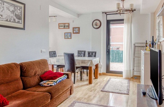 Alluring Holiday Home in Cirueña with Private Garden