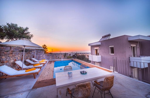 Aloni 3 bedroom Sea View Villa with private pool