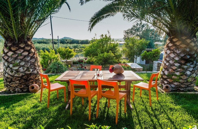 Aloni Home,family holiday,relaxing and quiet place,private parking,garden