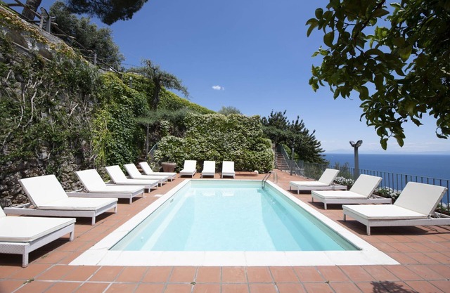 Amalfi Villa rental for twelve guests with views and pool