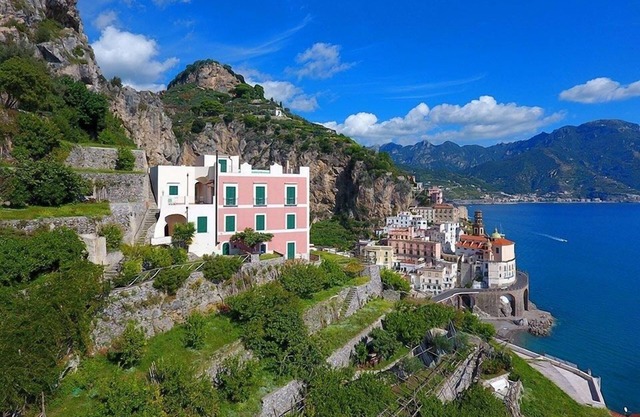 Amalfi villa rental for 16 people - large villa on the Amalfi coast of Italy