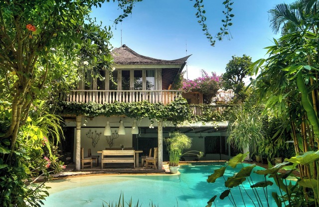 Amazing 5BR Villa, Seminyak - In The HEART Of The Life Center! , W/Swimming Pool