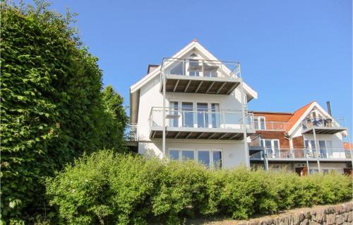 Amazing Apartment In Gudhjem