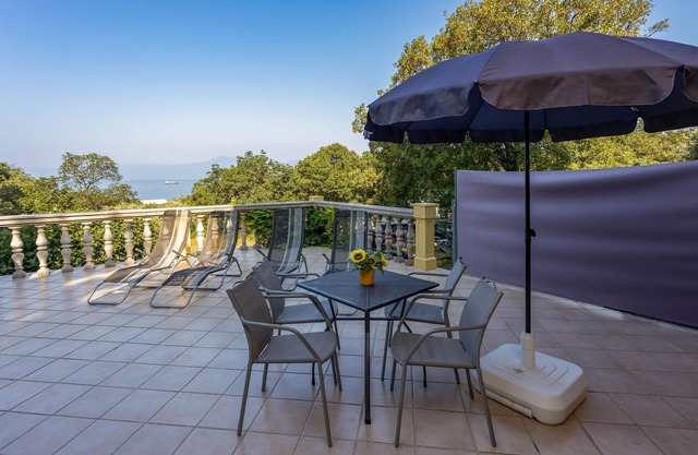 Amazing apartment in Kostrena with WiFi