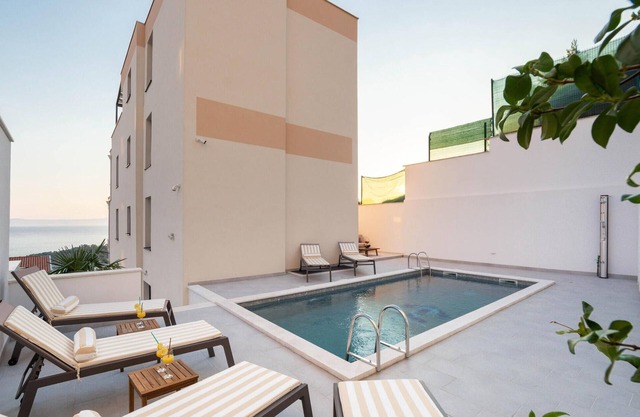 Amazing apartment in Makarska