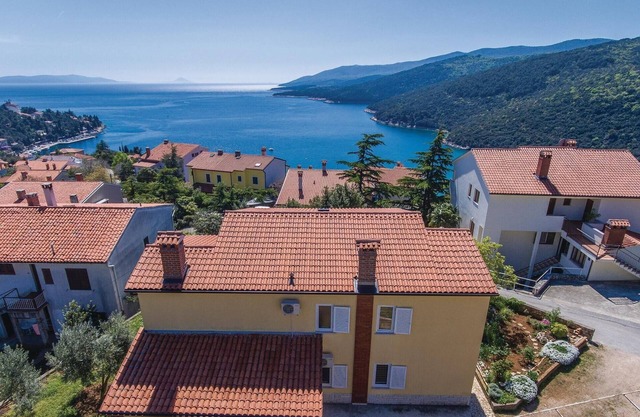Amazing apartment in Rabac with WiFi