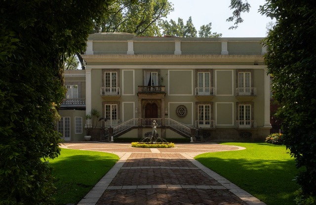 Amazing French Mansion in the heart of Coyoacan