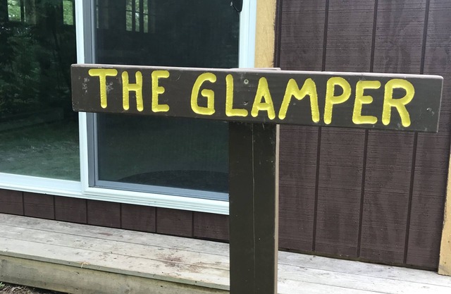 Amazing Glamping Cabin in the woods!