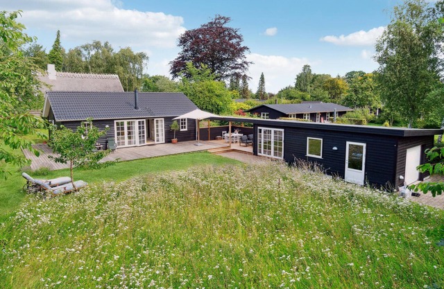 Amazing home in Gilleleje with WiFi