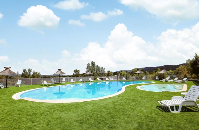 Amazing home in Grospierres