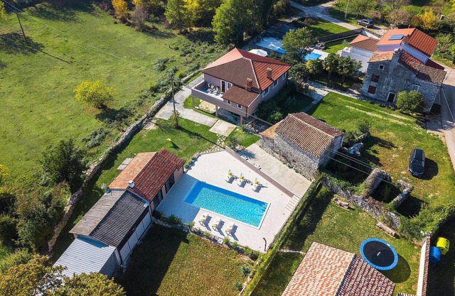 Amazing home in Krsan