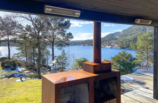 Amazing Home In Mosterhamn