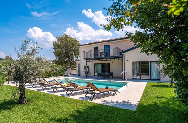 Amazing home in Porec with WiFi