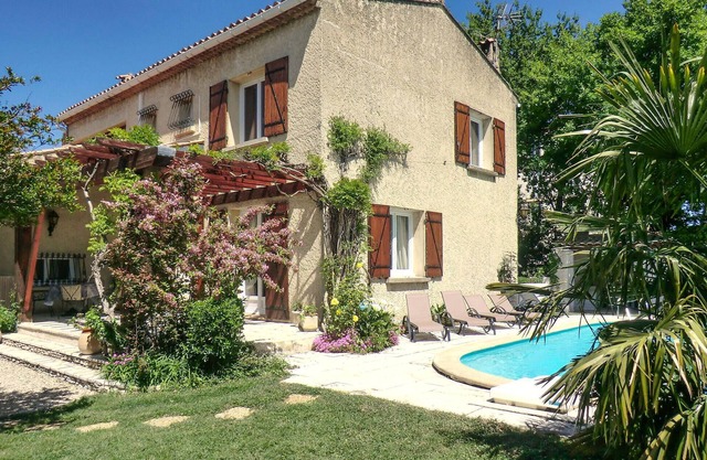 Amazing home in Vedène