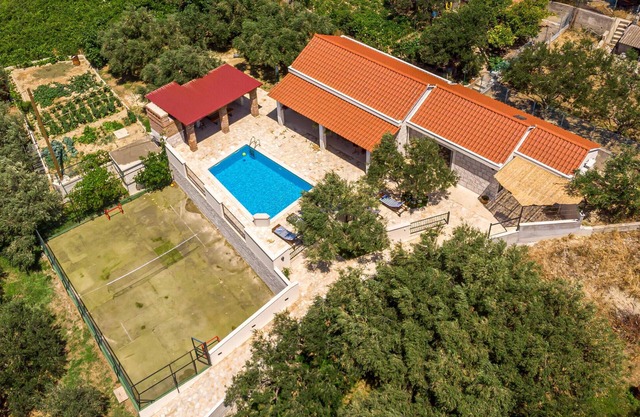 Amazing home in Zrnovnica