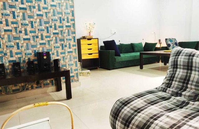 Amazing Place to stay in Noida - DELHI NCR