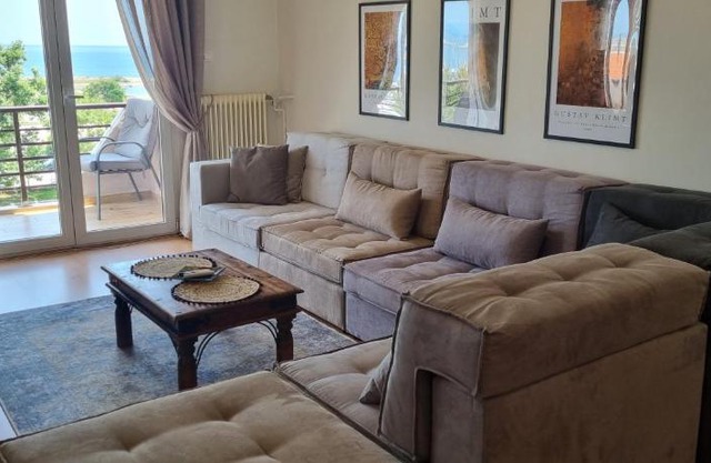 Amazing sea view apartment in the city center!