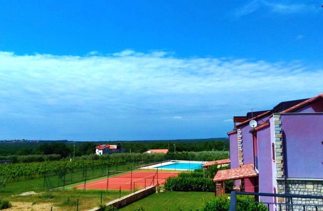 Amazing sea view, residence with pool and tenis court! Just relax